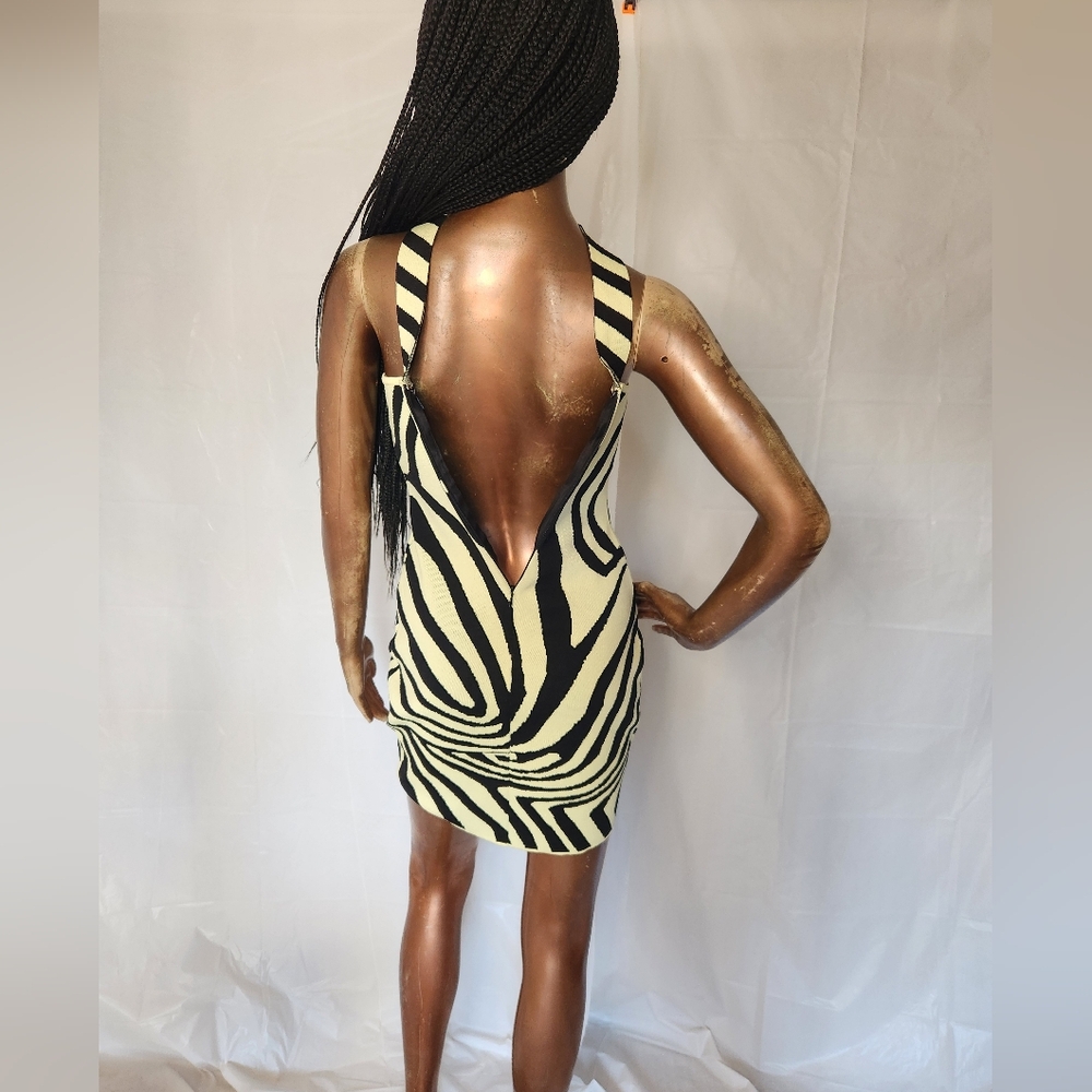 Zebra Print Bodycon Mini Dress w/ Choker Neck - Picture 10 of 13